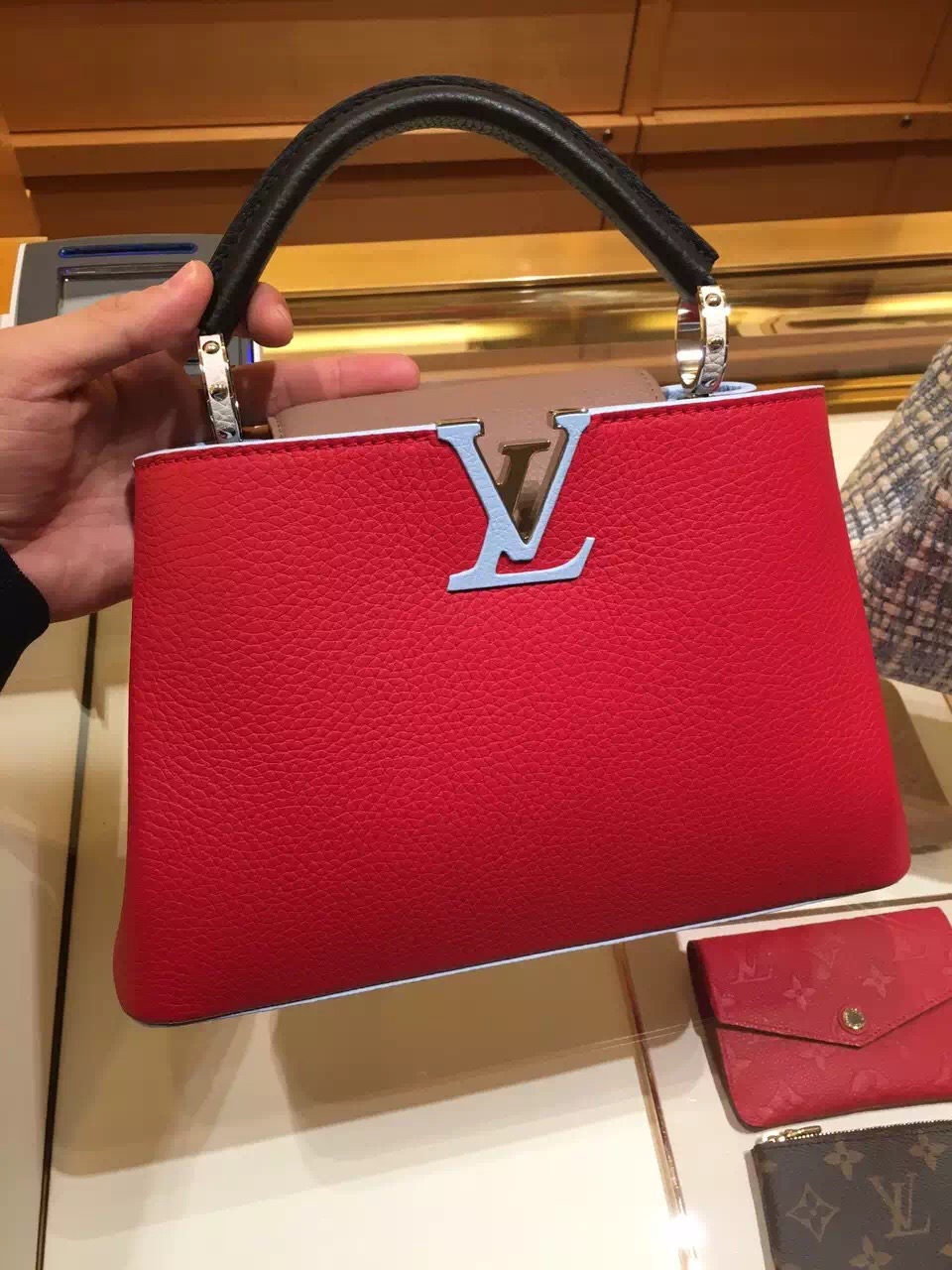Louis Vuitton Capucines BB Bag M90937 Rubis